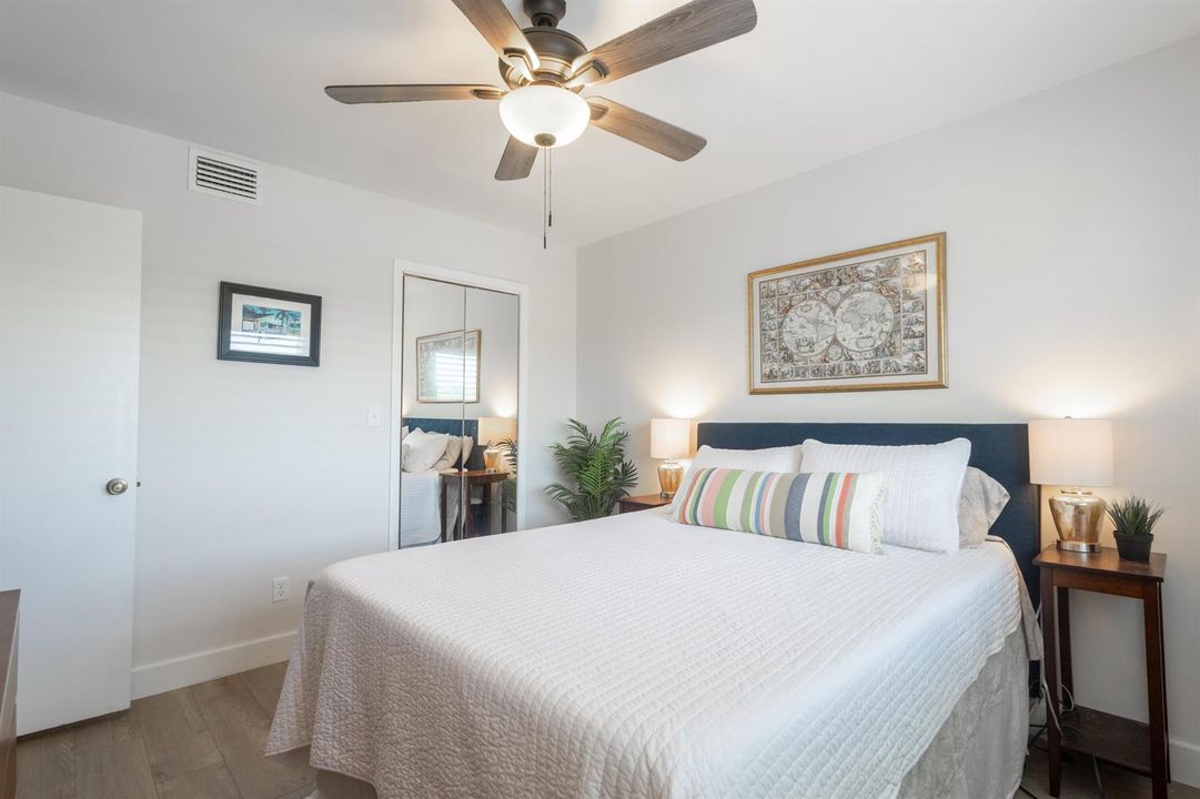 16_bedroom1