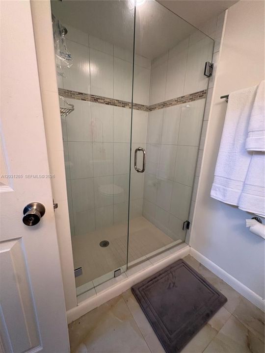 На продажу: $365,000 (2 спален, 2 ванн, 1330 Квадратных фут)