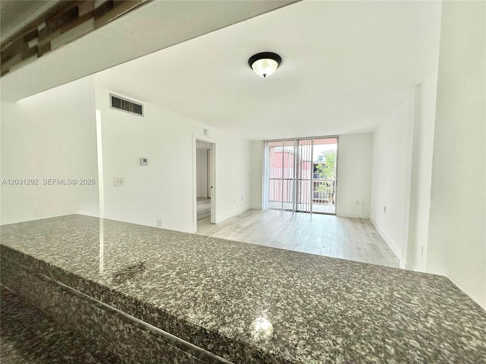 В аренду: $1,790 (2 спален, 2 ванн, 800 Квадратных фут)