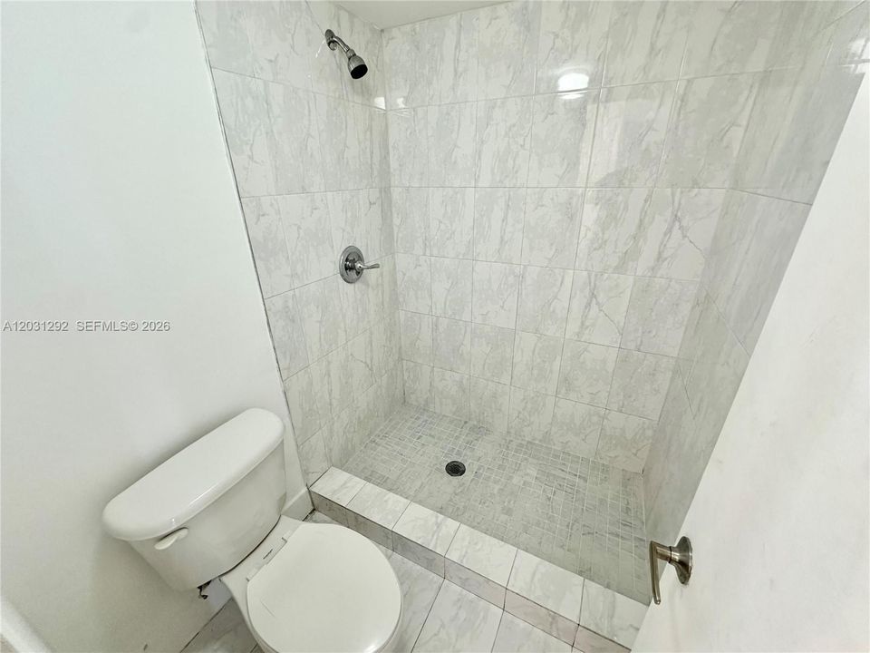 В аренду: $1,790 (2 спален, 2 ванн, 800 Квадратных фут)
