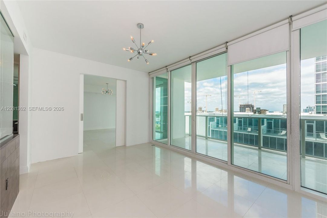 For Rent: $3,400 (1 beds, 1 baths, 791 Square Feet)