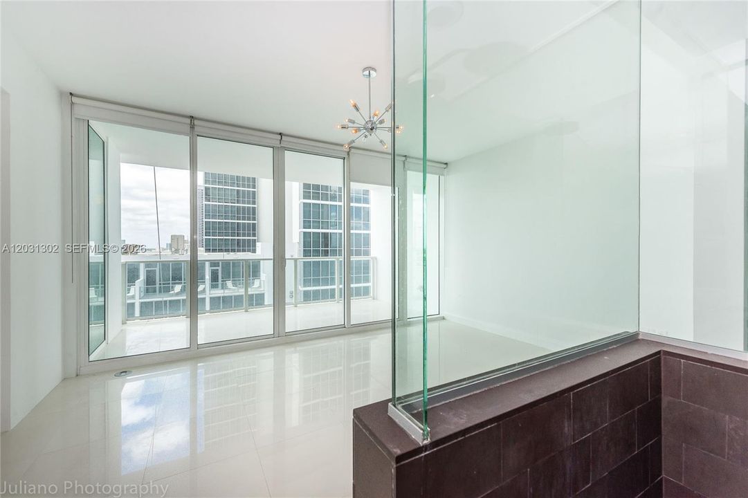 For Rent: $3,400 (1 beds, 1 baths, 791 Square Feet)