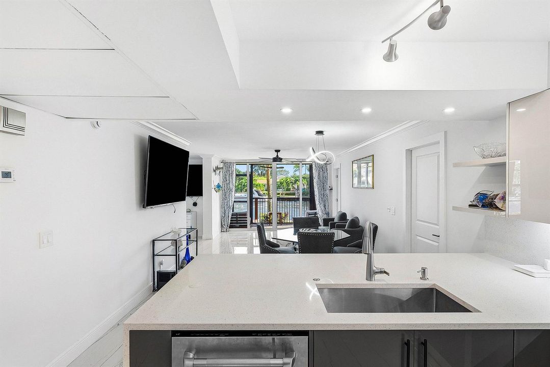 009-18RoyalPalmWay-109-BocaRaton-FL-3343