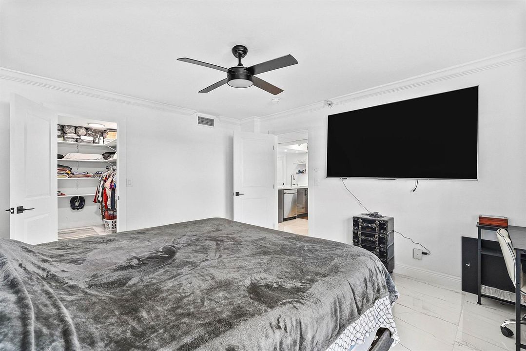 027-18RoyalPalmWay-109-BocaRaton-FL-3343