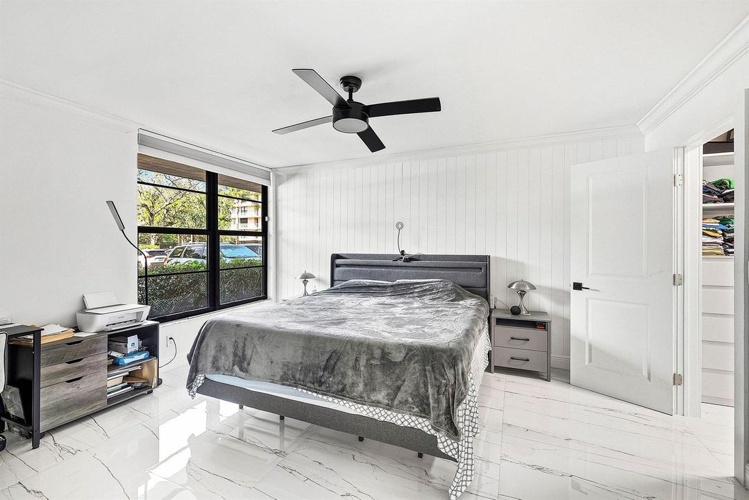 023-18RoyalPalmWay-109-BocaRaton-FL-3343