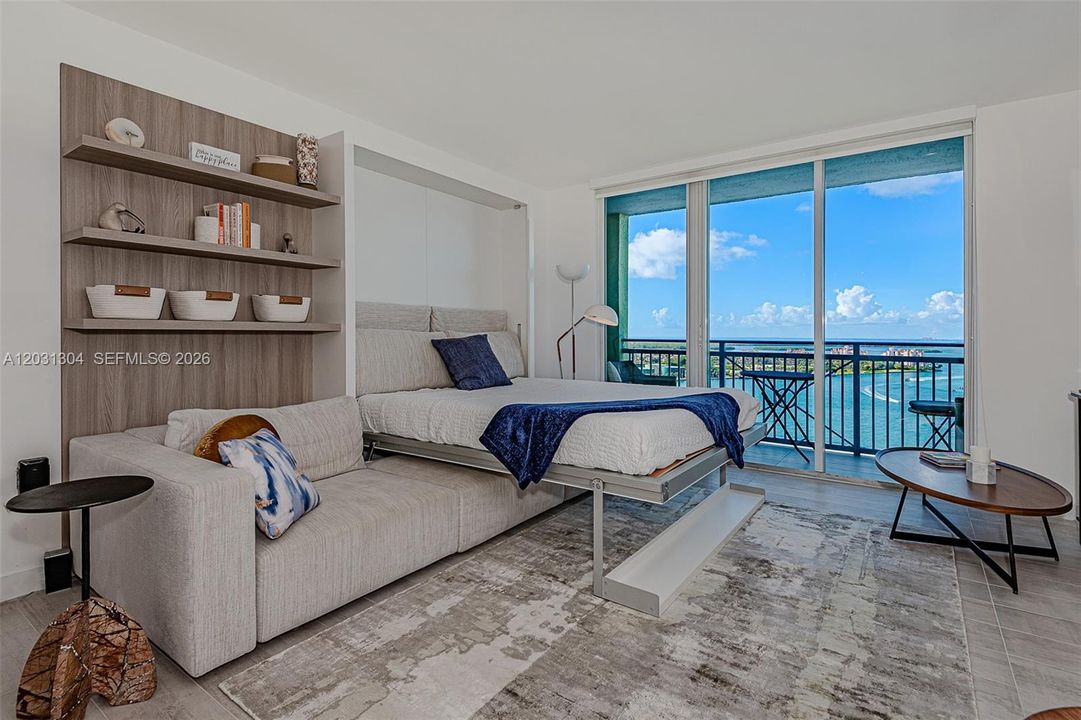 В аренду: $4,700 (1 спален, 1 ванн, 780 Квадратных фут)