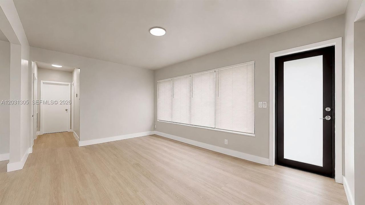 В аренду: $2,550 (2 спален, 1 ванн, 1000 Квадратных фут)