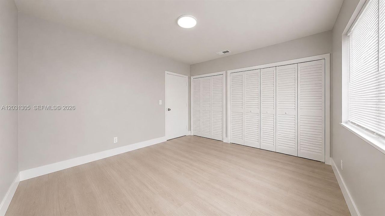 В аренду: $2,550 (2 спален, 1 ванн, 1000 Квадратных фут)