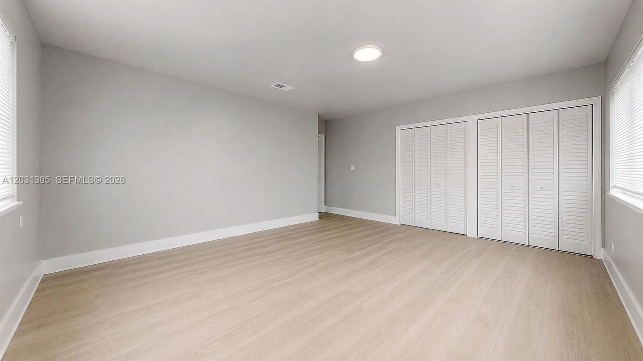 В аренду: $2,550 (2 спален, 1 ванн, 1000 Квадратных фут)