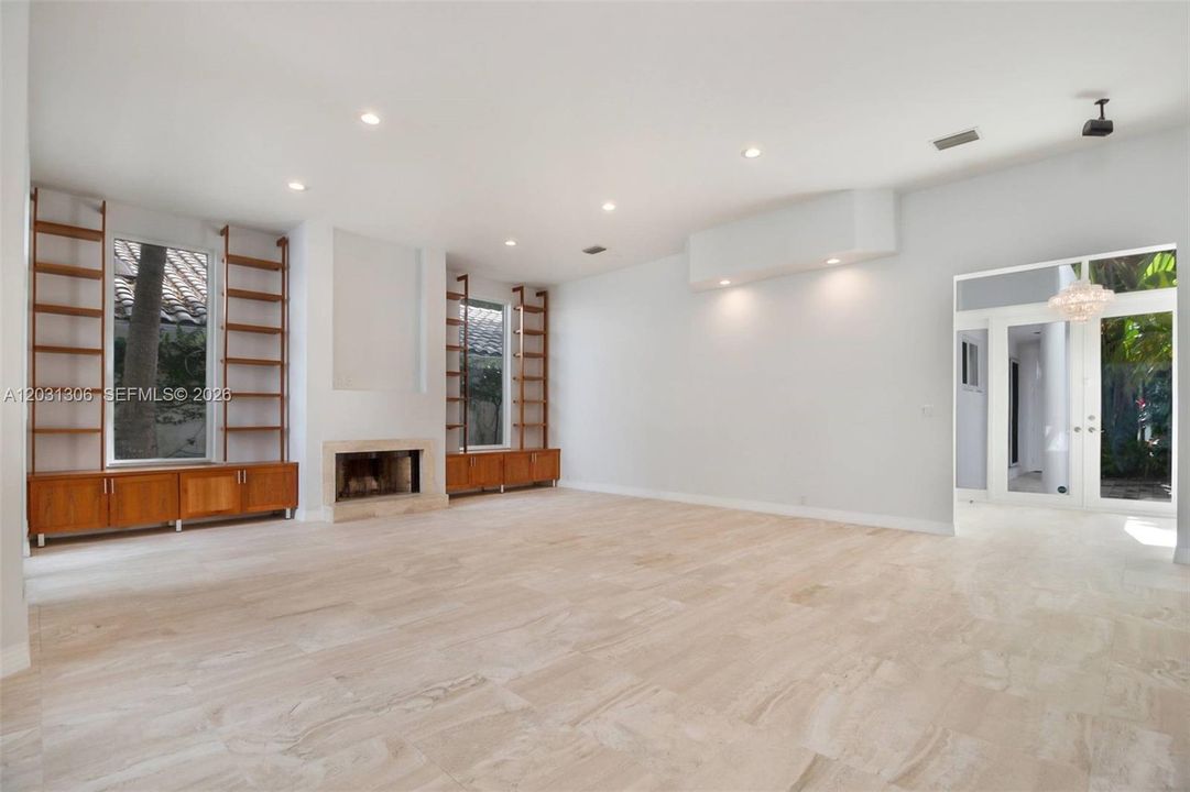 For Rent: $23,500 (4 beds, 3 baths, 2863 Square Feet)