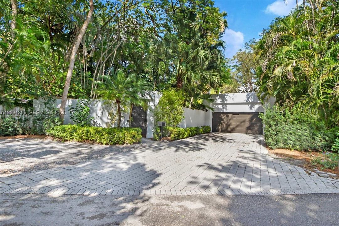 For Rent: $23,500 (4 beds, 3 baths, 2863 Square Feet)