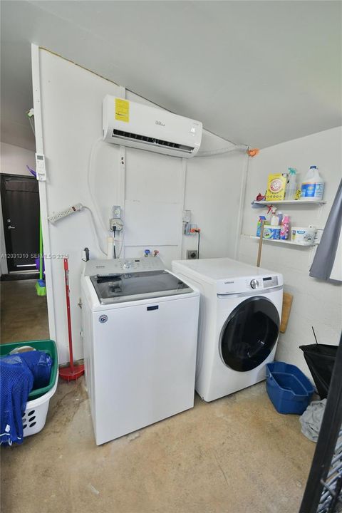 En Venta: $770,000 (3 camas, 2 baños, 1496 Pies cuadrados)
