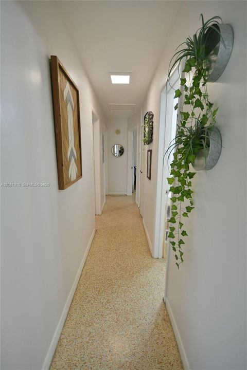 En Venta: $770,000 (3 camas, 2 baños, 1496 Pies cuadrados)