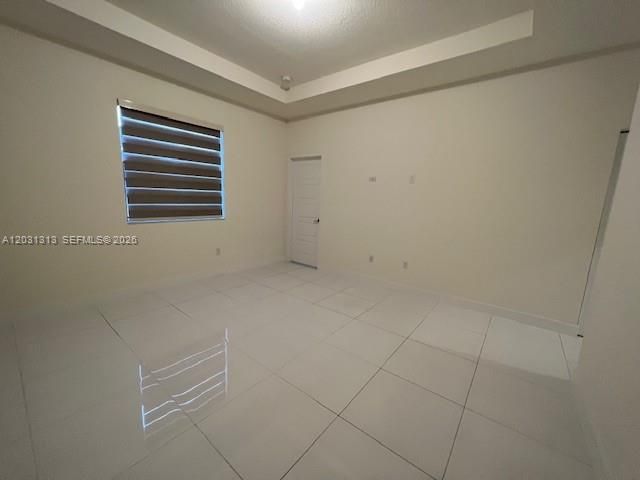 For Rent: $3,950 (4 beds, 3 baths, 1908 Square Feet)