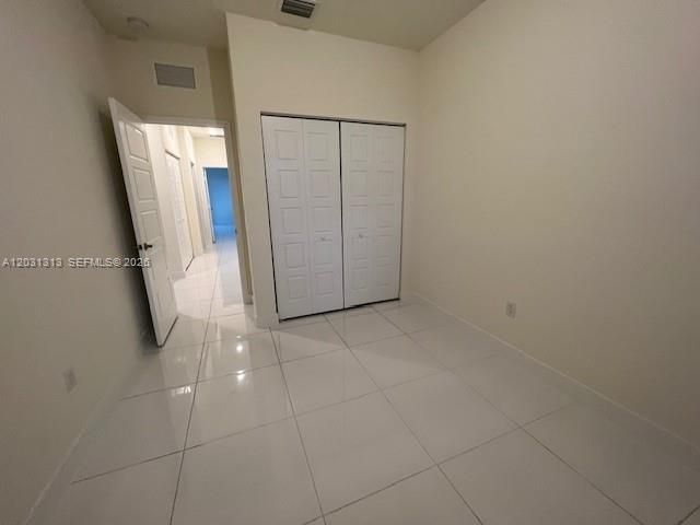 For Rent: $3,950 (4 beds, 3 baths, 1908 Square Feet)