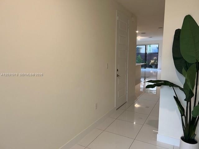 For Rent: $3,950 (4 beds, 3 baths, 1908 Square Feet)