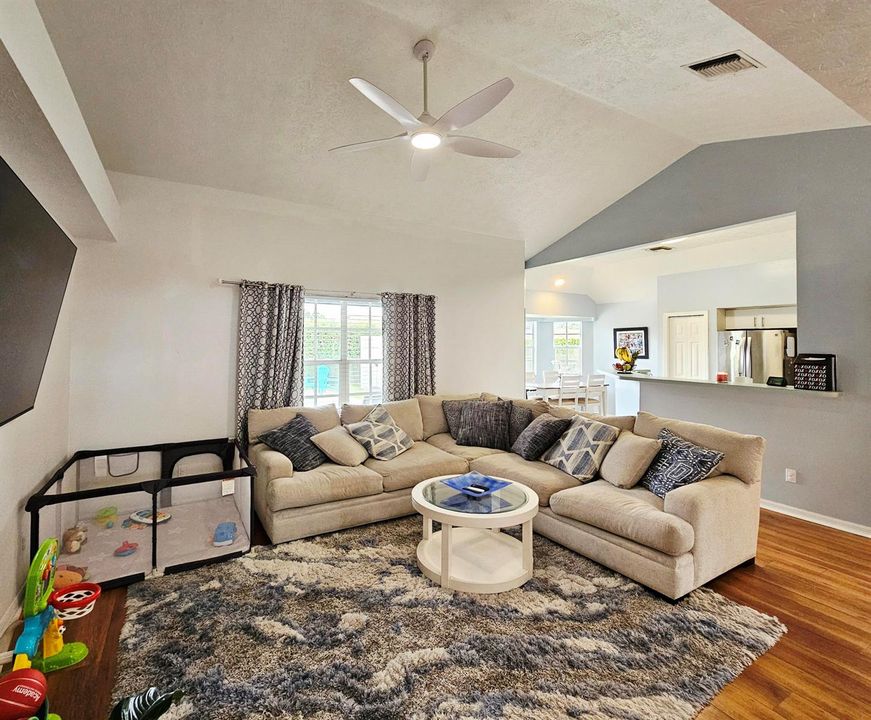 2388 Living room