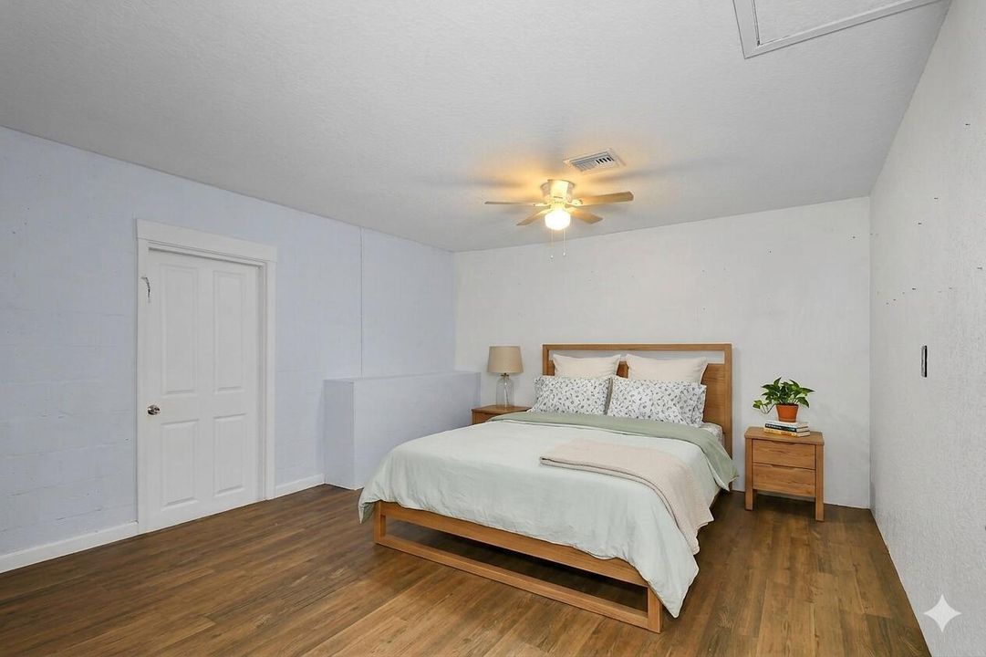 Third BR w/ Furniture via AI