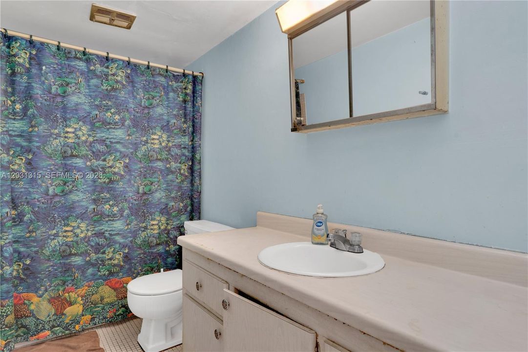 For Sale: $135,000 (2 beds, 2 baths, 840 Square Feet)