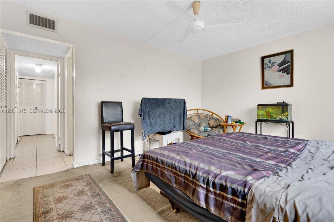 For Sale: $135,000 (2 beds, 2 baths, 840 Square Feet)