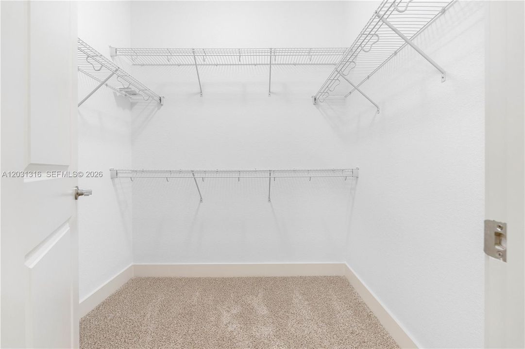 For Rent: $4,148 (2 beds, 2 baths, 1321 Square Feet)