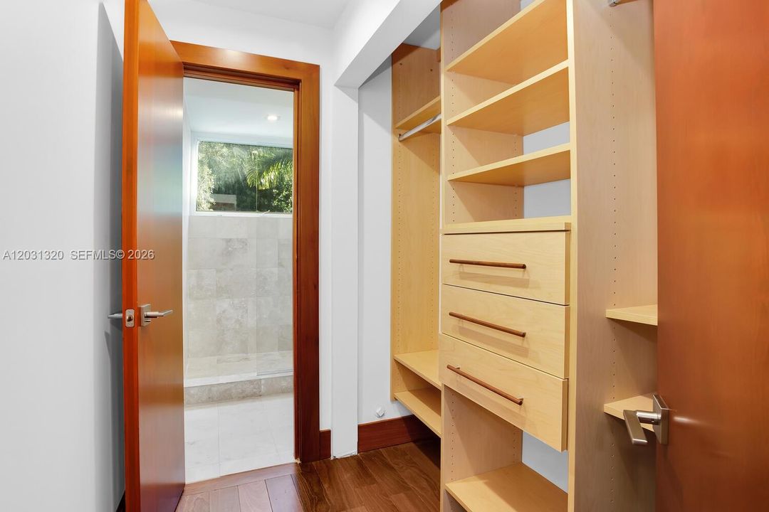 En Renta: $14,000 (3 camas, 3 baños, 2790 Pies cuadrados)