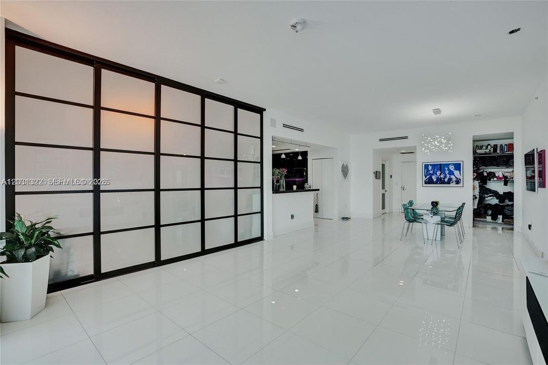 For Sale: $847,000 (3 beds, 3 baths, 1753 Square Feet)
