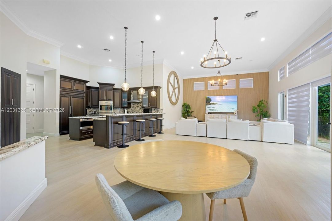 En Venta: $1,899,900 (5 camas, 4 baños, 4291 Pies cuadrados)