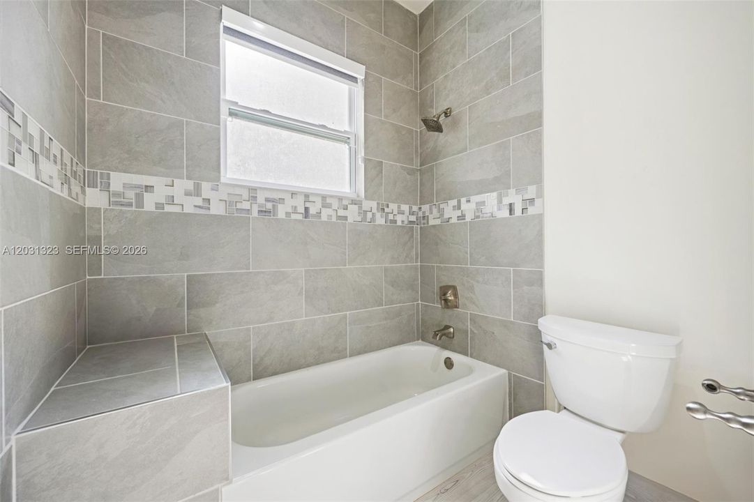 En Venta: $1,899,900 (5 camas, 4 baños, 4291 Pies cuadrados)