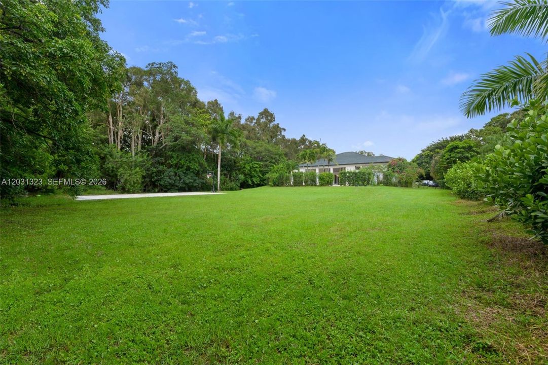 En Venta: $1,899,900 (5 camas, 4 baños, 4291 Pies cuadrados)