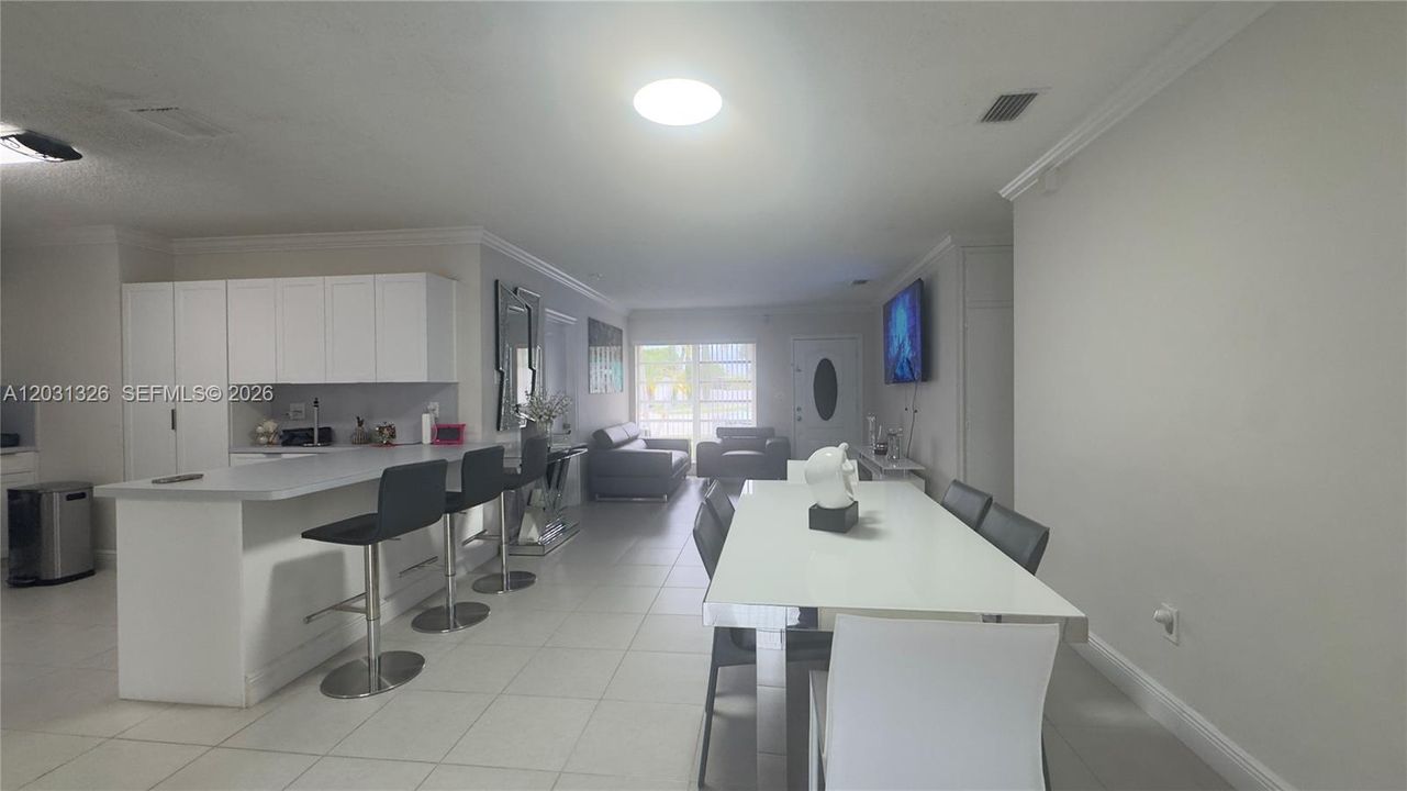 For Sale: $599,000 (3 beds, 2 baths, 1414 Square Feet)
