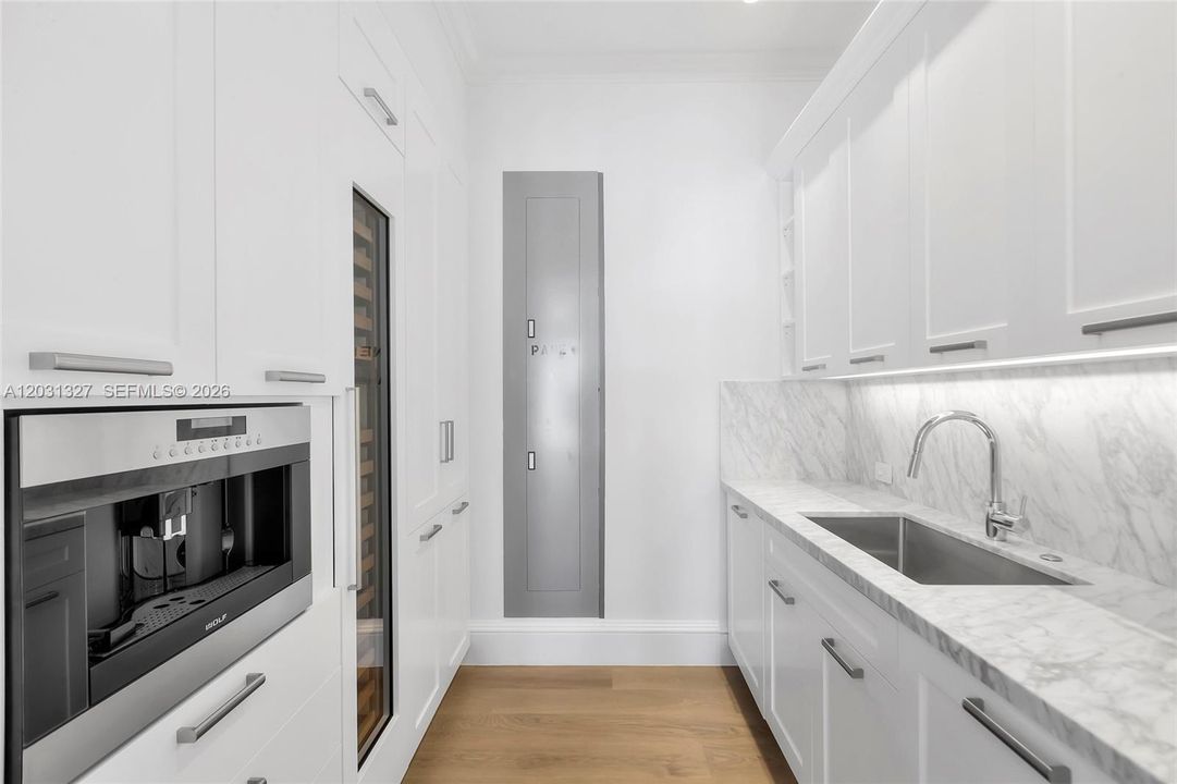 En Renta: $22,000 (4 camas, 4 baños, 4080 Pies cuadrados)