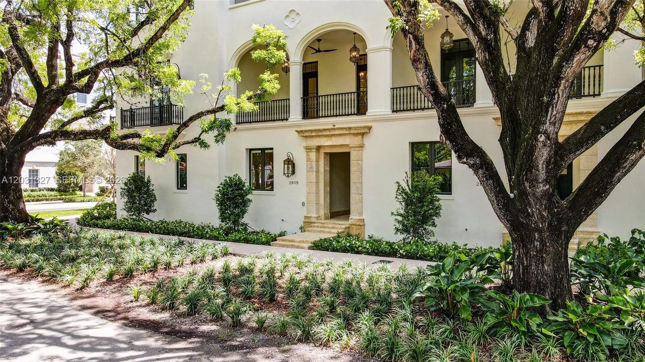 En Renta: $22,000 (4 camas, 4 baños, 4080 Pies cuadrados)