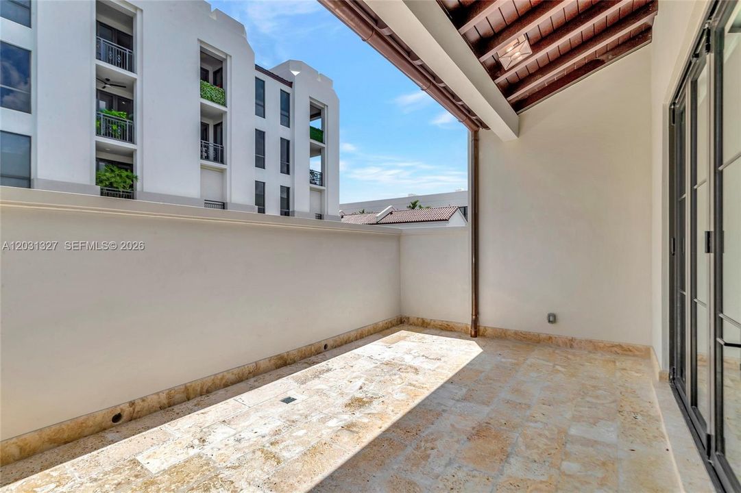 En Renta: $22,000 (4 camas, 4 baños, 4080 Pies cuadrados)