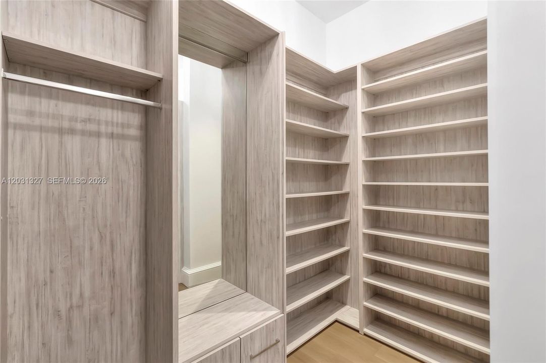 En Renta: $22,000 (4 camas, 4 baños, 4080 Pies cuadrados)