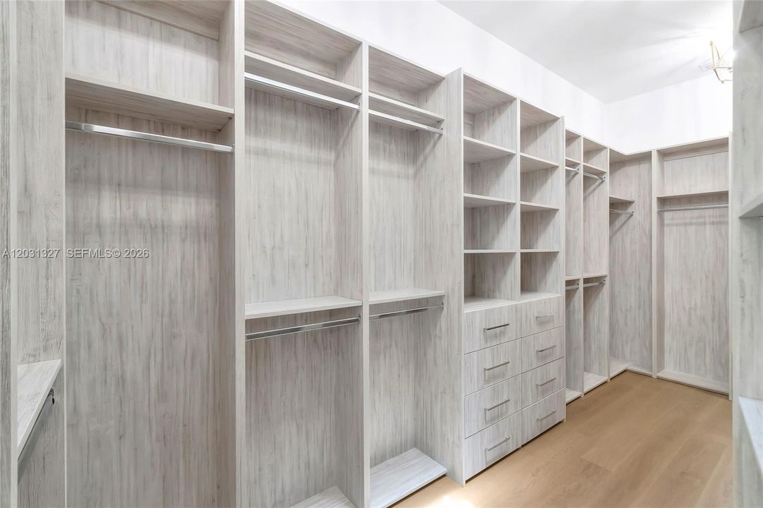 En Renta: $22,000 (4 camas, 4 baños, 4080 Pies cuadrados)