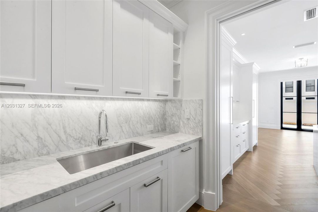 En Renta: $22,000 (4 camas, 4 baños, 4080 Pies cuadrados)