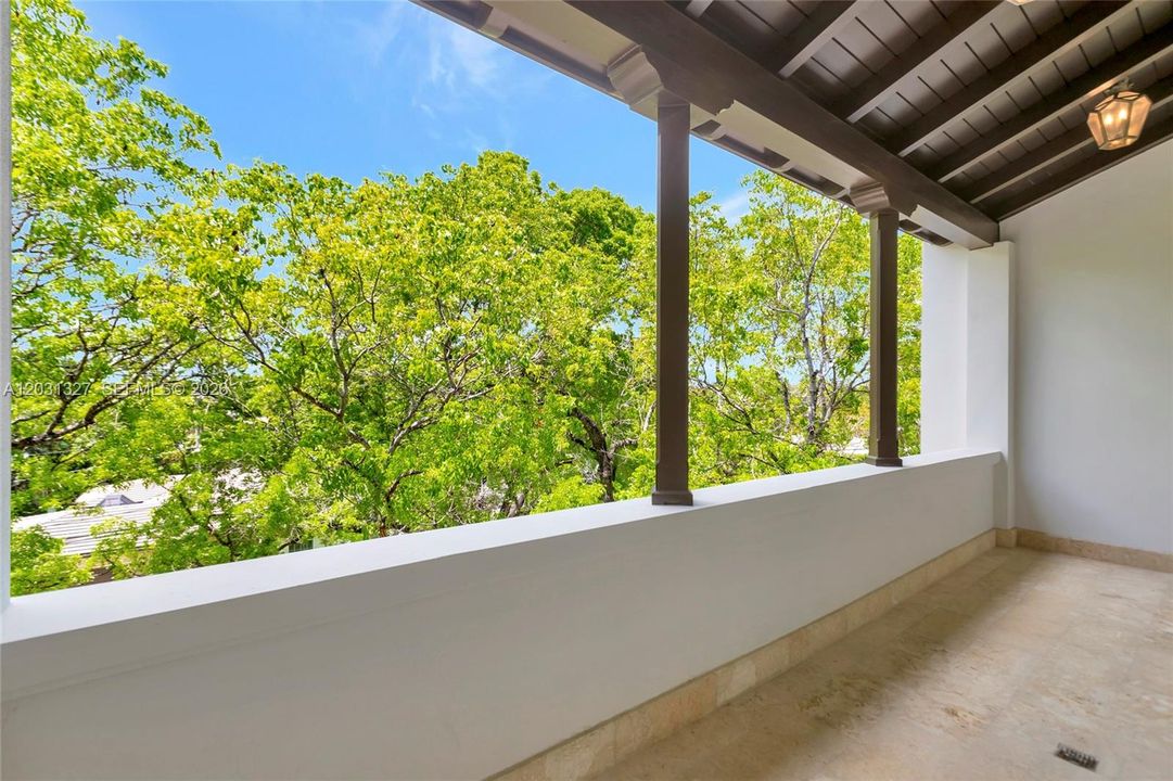 En Renta: $22,000 (4 camas, 4 baños, 4080 Pies cuadrados)
