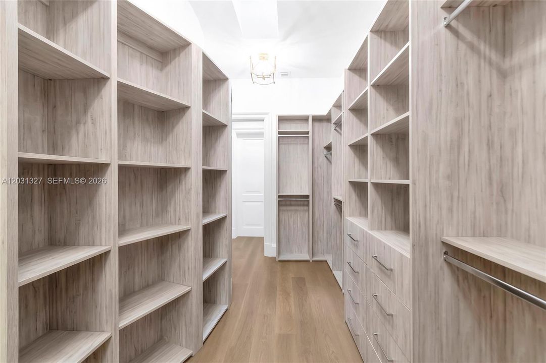 En Renta: $22,000 (4 camas, 4 baños, 4080 Pies cuadrados)