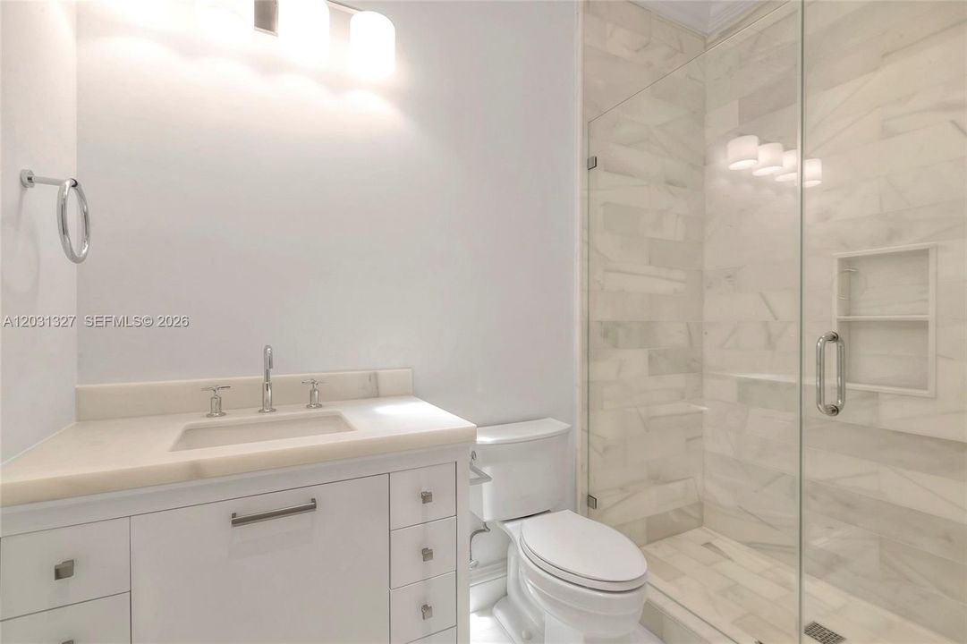 En Renta: $22,000 (4 camas, 4 baños, 4080 Pies cuadrados)