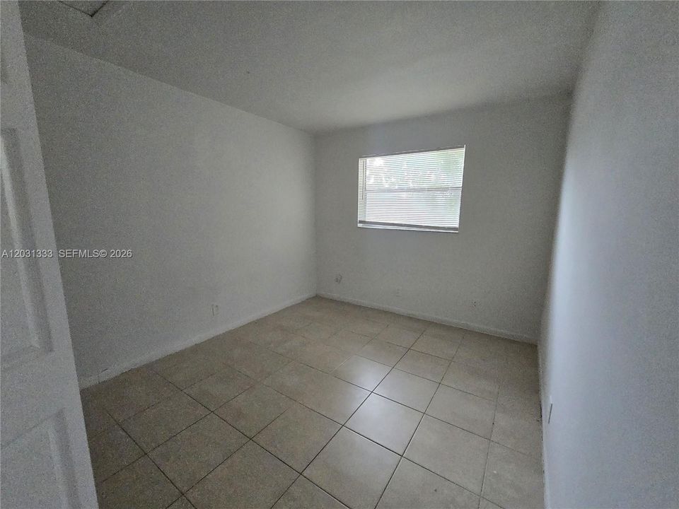 В аренду: $1,700 (2 спален, 1 ванн, 590 Квадратных фут)