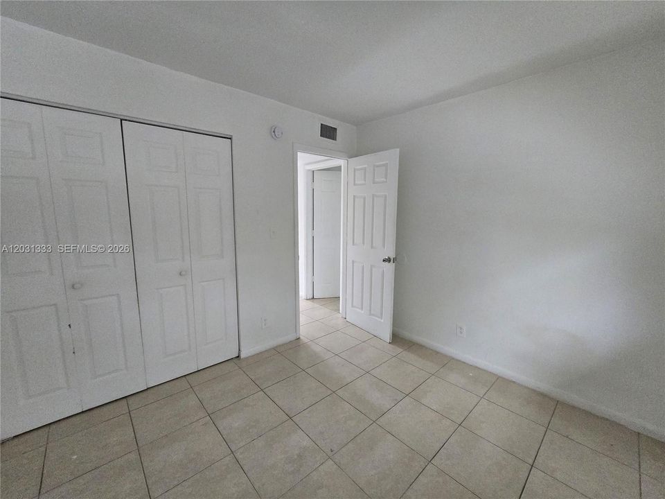 В аренду: $1,700 (2 спален, 1 ванн, 590 Квадратных фут)