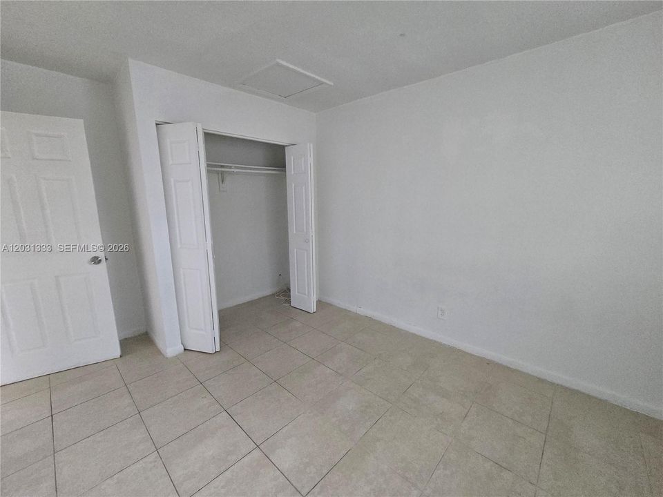 В аренду: $1,700 (2 спален, 1 ванн, 590 Квадратных фут)