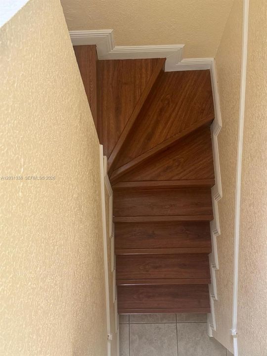 For Rent: $2,950 (3 beds, 3 baths, 1512 Square Feet)