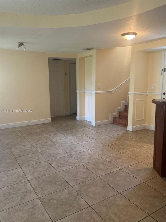 For Rent: $2,950 (3 beds, 3 baths, 1512 Square Feet)