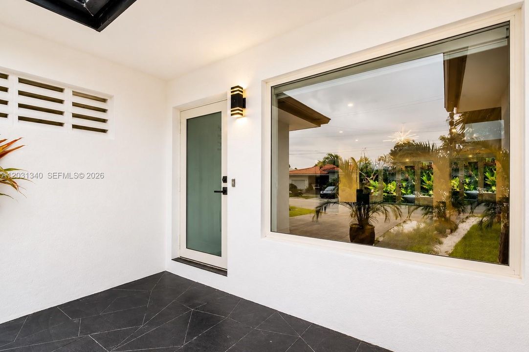 For Sale: $1,999,999 (4 beds, 3 baths, 0 Square Feet)