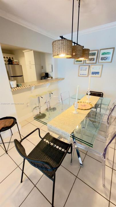 В аренду: $3,800 (2 спален, 2 ванн, 1048 Квадратных фут)