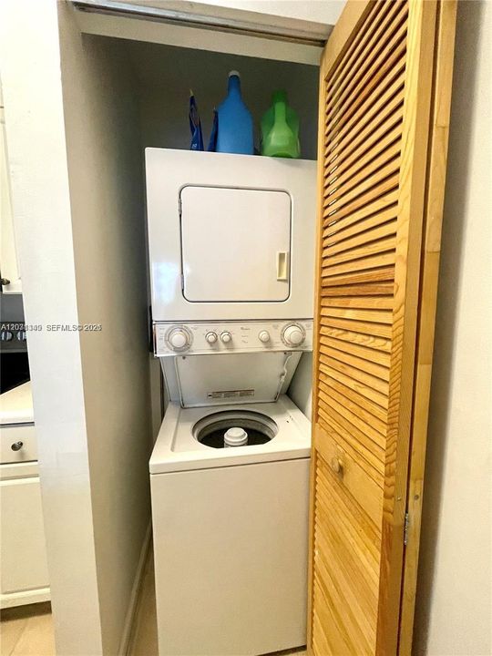 В аренду: $1,900 (1 спален, 1 ванн, 700 Квадратных фут)