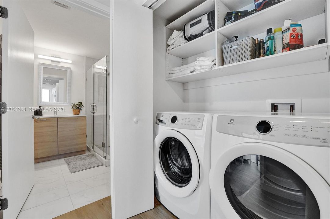For Rent: $6,600 (3 beds, 3 baths, 1557 Square Feet)