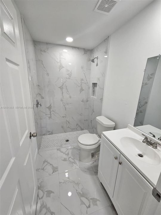 For Rent: $1,700 (3 beds, 2 baths, 1058 Square Feet)